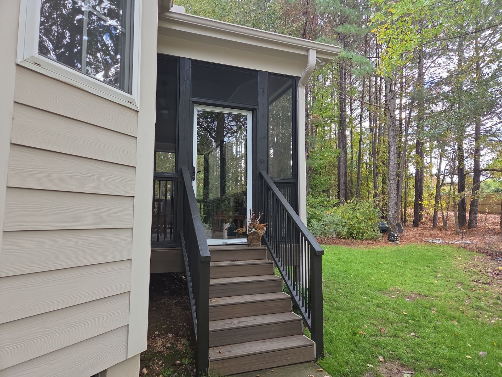 Screen room entry door and composite steps